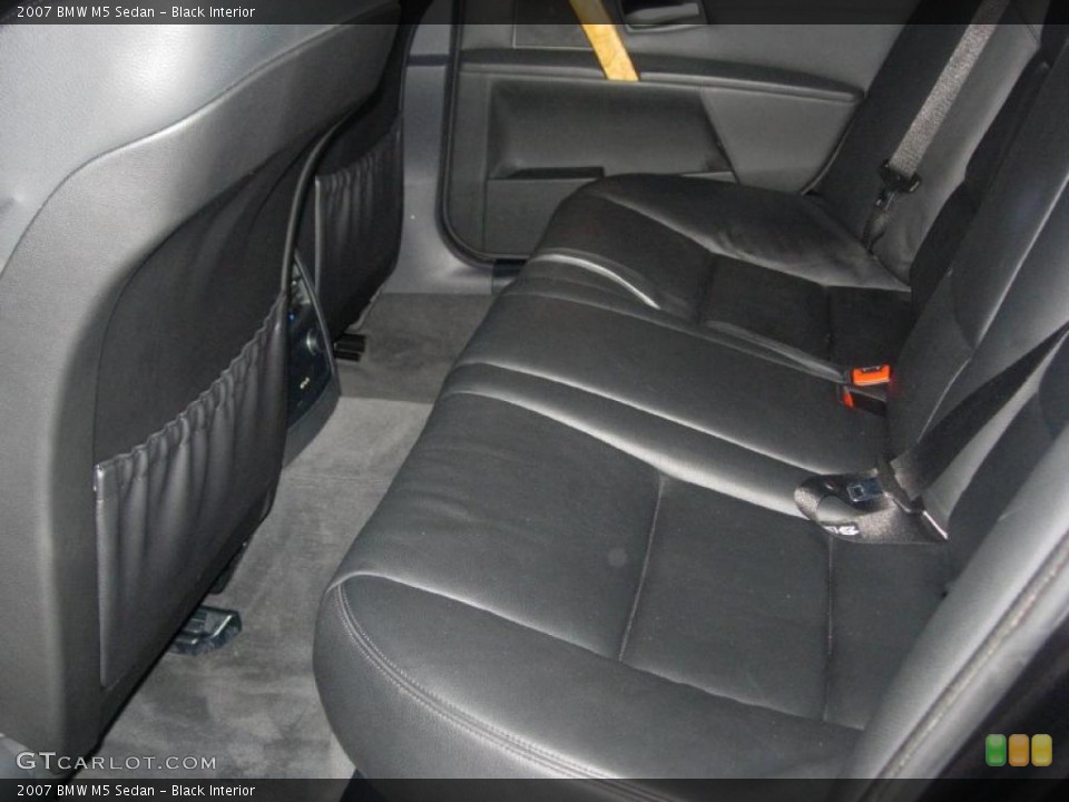 Black Interior Photo for the 2007 BMW M5 Sedan #46306220