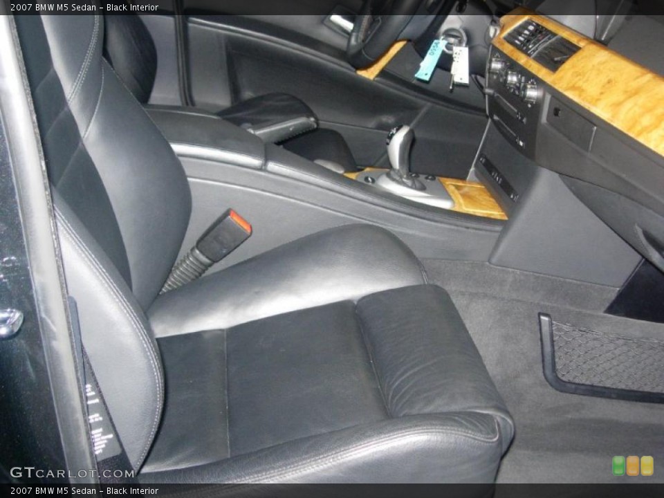 Black Interior Photo for the 2007 BMW M5 Sedan #46306247