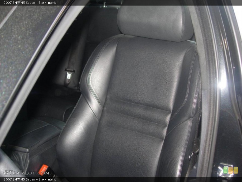 Black Interior Photo for the 2007 BMW M5 Sedan #46306286