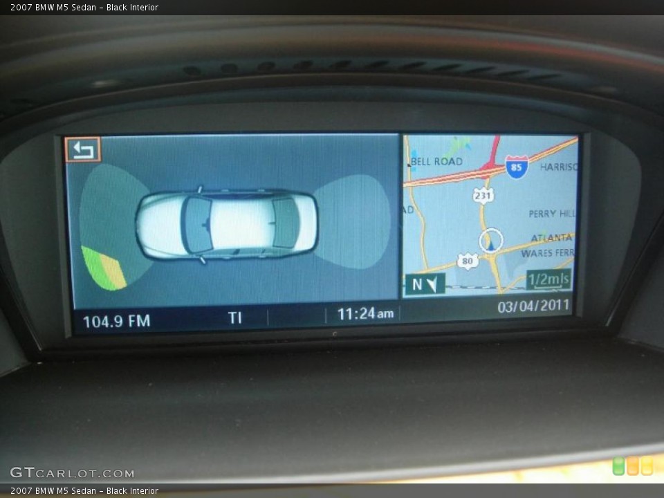 Black Interior Navigation for the 2007 BMW M5 Sedan #46306388