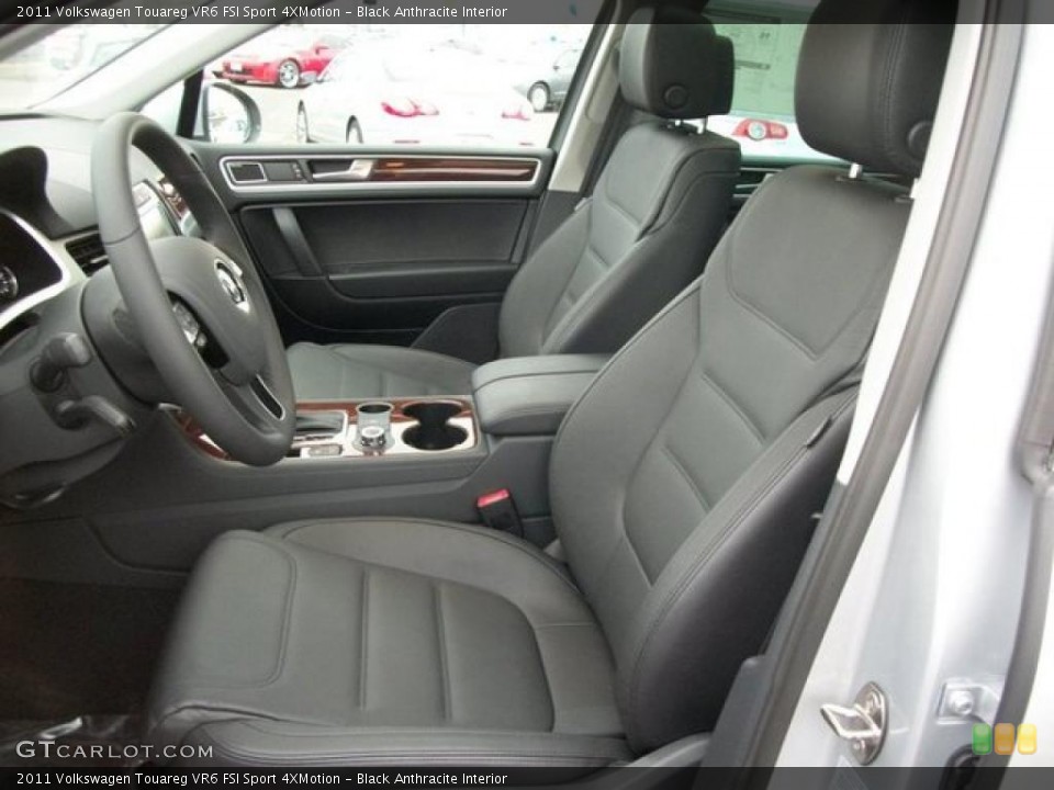 Black Anthracite Interior Photo for the 2011 Volkswagen Touareg VR6 FSI Sport 4XMotion #46306481
