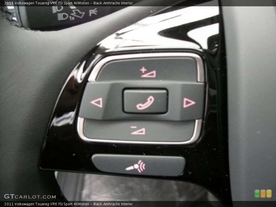 Black Anthracite Interior Controls for the 2011 Volkswagen Touareg VR6 FSI Sport 4XMotion #46306592