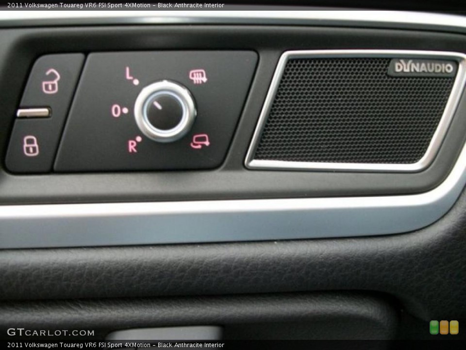Black Anthracite Interior Controls for the 2011 Volkswagen Touareg VR6 FSI Sport 4XMotion #46306796