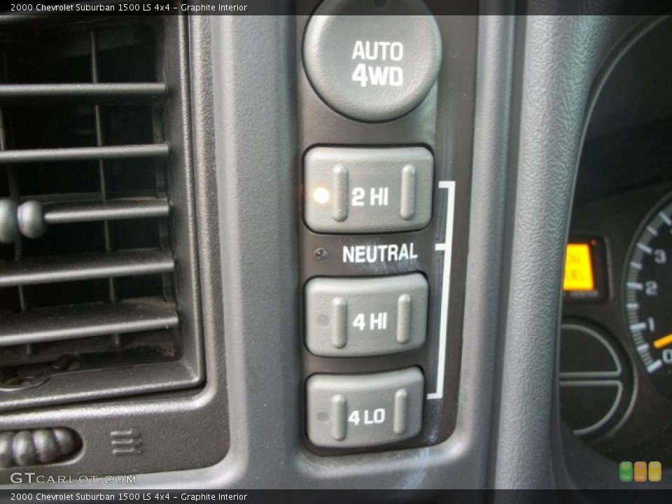 Graphite Interior Controls for the 2000 Chevrolet Suburban 1500 LS 4x4 #46316340