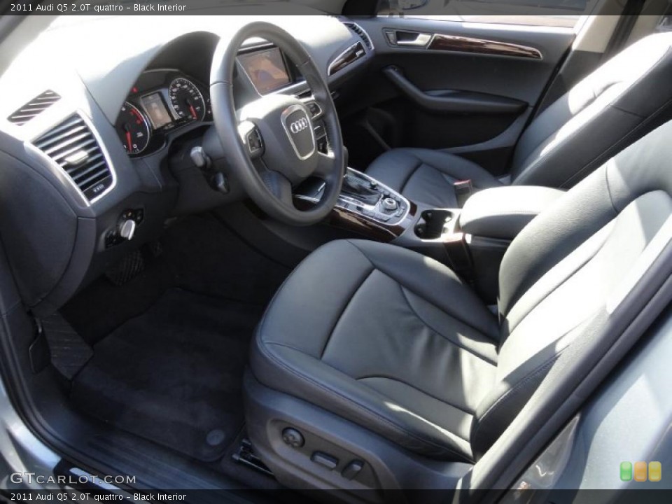 Black Interior Photo for the 2011 Audi Q5 2.0T quattro #46320669