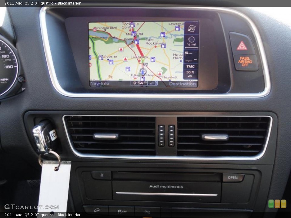 Black Interior Navigation for the 2011 Audi Q5 2.0T quattro #46320684