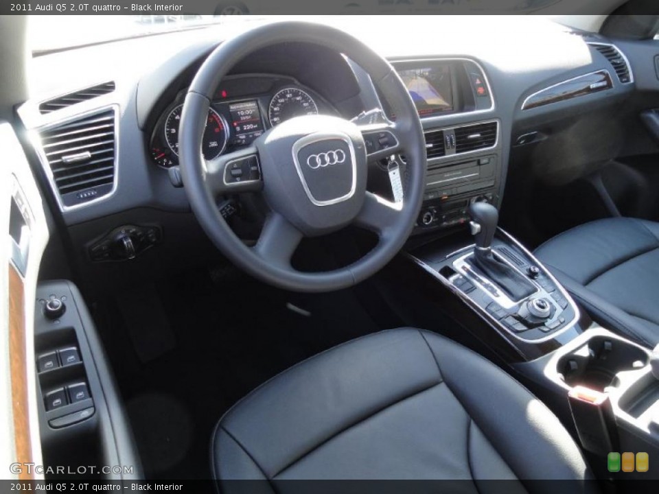 Black Interior Photo for the 2011 Audi Q5 2.0T quattro #46320738