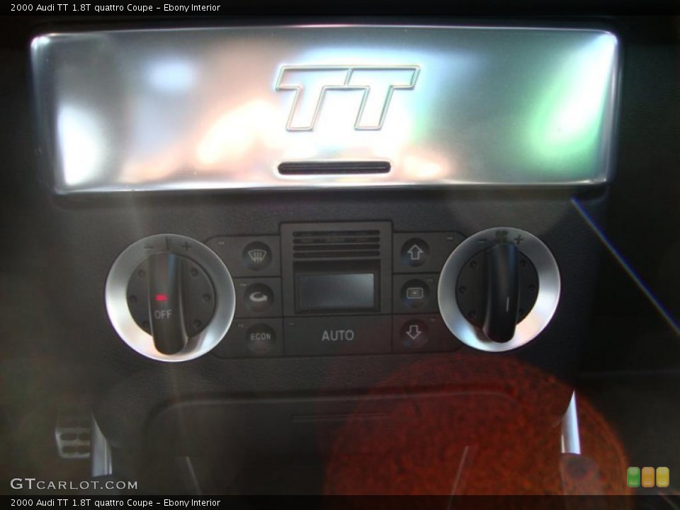 Ebony Interior Controls for the 2000 Audi TT 1.8T quattro Coupe #46325016