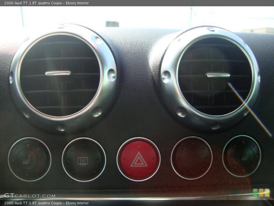 Ebony Interior Controls for the 2000 Audi TT 1.8T quattro Coupe #46325040