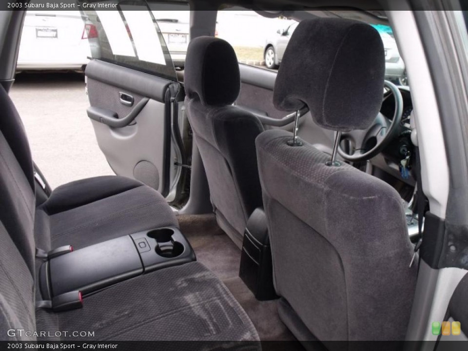 Gray Interior Photo for the 2003 Subaru Baja Sport #46332729