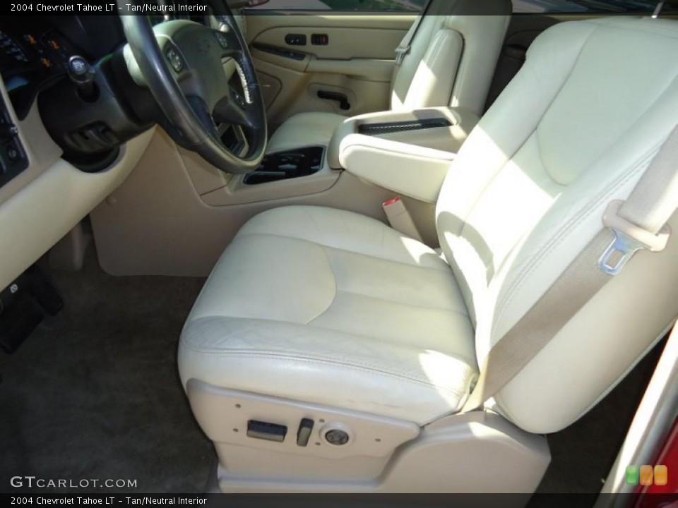 Tan/Neutral Interior Photo for the 2004 Chevrolet Tahoe LT #46333950