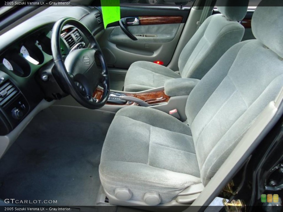 Gray Interior Photo for the 2005 Suzuki Verona LX #46334706