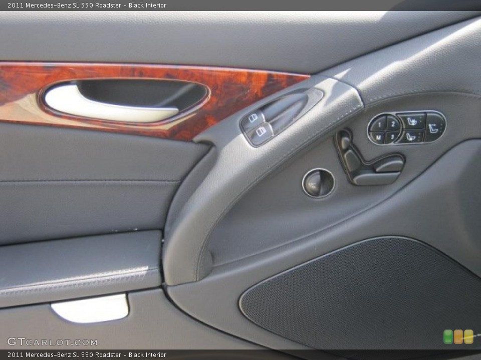 Black Interior Controls for the 2011 Mercedes-Benz SL 550 Roadster #46337964