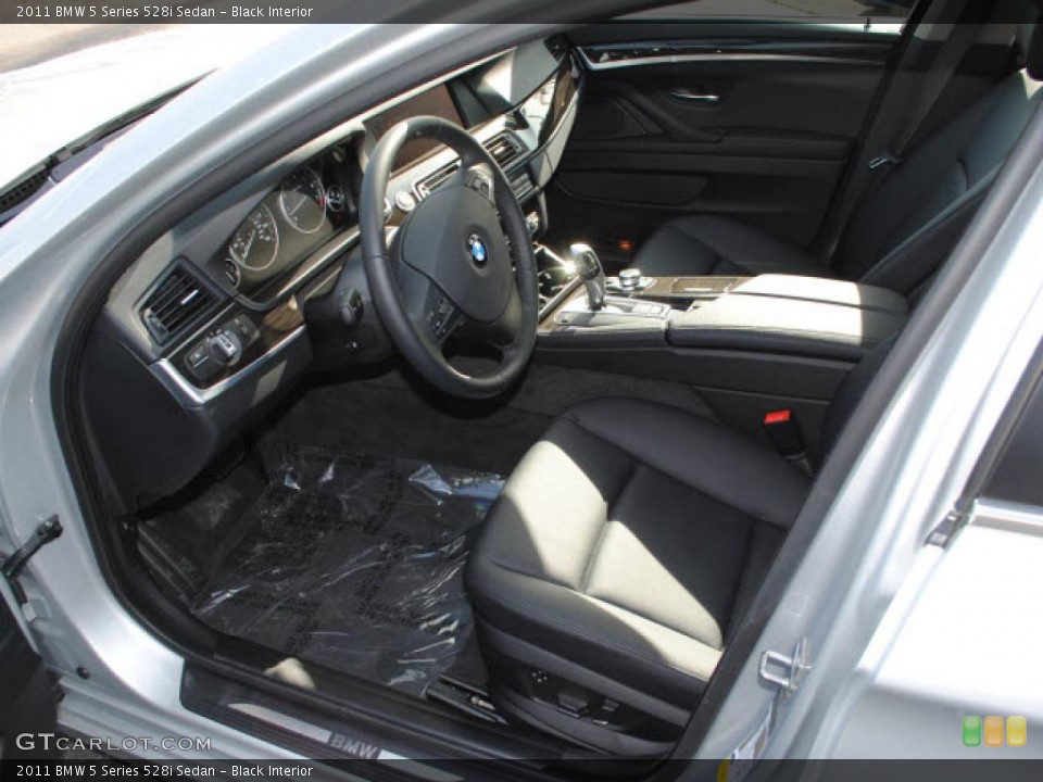 Black Interior Photo for the 2011 BMW 5 Series 528i Sedan #46338297