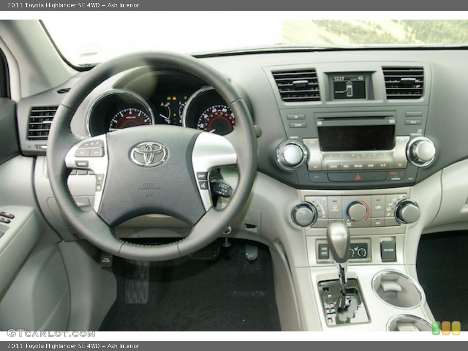 Ash Interior Dashboard for the 2011 Toyota Highlander SE 4WD #46338384