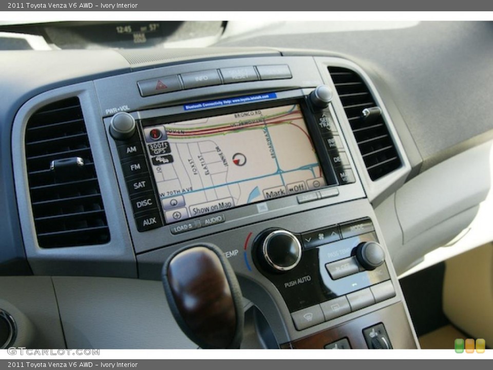 Ivory Interior Navigation for the 2011 Toyota Venza V6 AWD #46338660