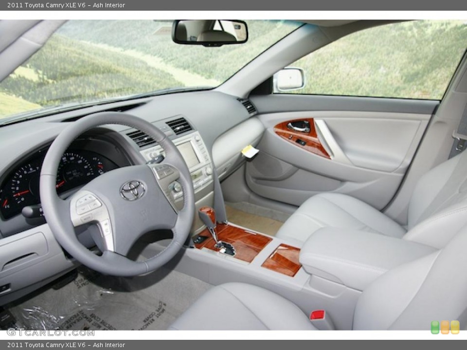 Ash Interior Photo for the 2011 Toyota Camry XLE V6 #46339025