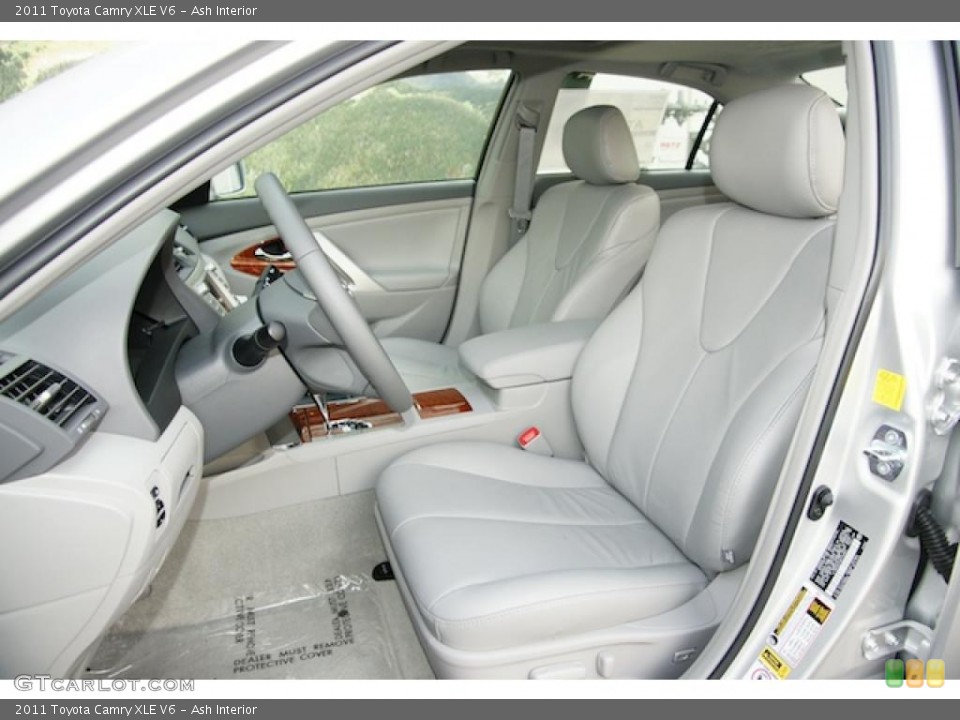 Ash Interior Photo for the 2011 Toyota Camry XLE V6 #46339035