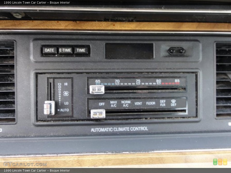 Bisque Interior Controls for the 1990 Lincoln Town Car Cartier #46341360
