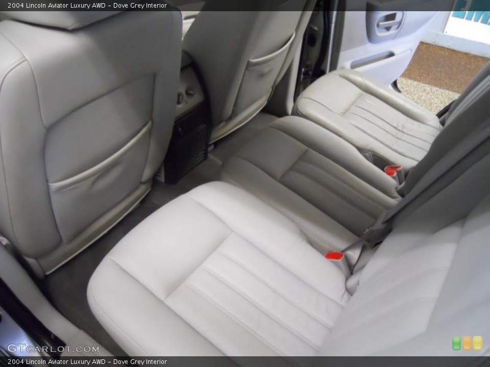 Dove Grey Interior Photo for the 2004 Lincoln Aviator Luxury AWD #46343001