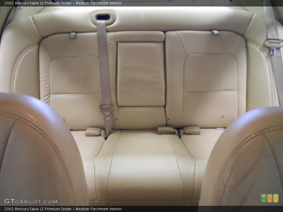 Medium Parchment Interior Photo for the 2002 Mercury Sable LS Premium Sedan #46343232