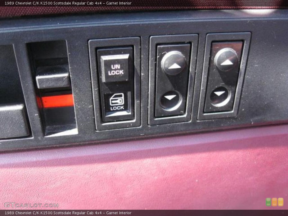 Garnet Interior Controls for the 1989 Chevrolet C/K K1500 Scottsdale Regular Cab 4x4 #46343337