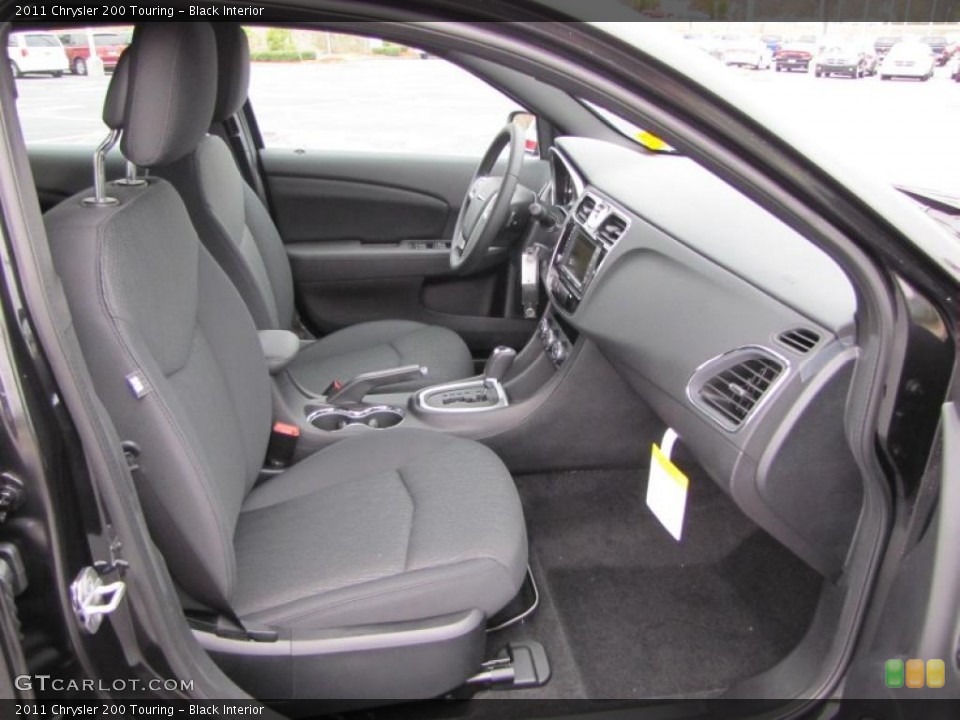 Black Interior Photo for the 2011 Chrysler 200 Touring #46343340