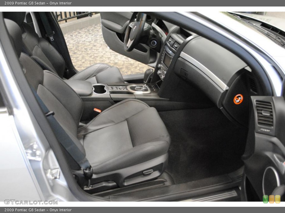 Onyx Interior Photo for the 2009 Pontiac G8 Sedan #46348391