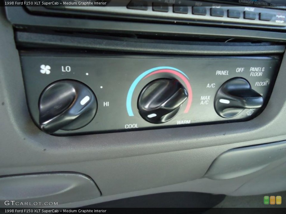 Medium Graphite Interior Controls for the 1998 Ford F150 XLT SuperCab #46351157