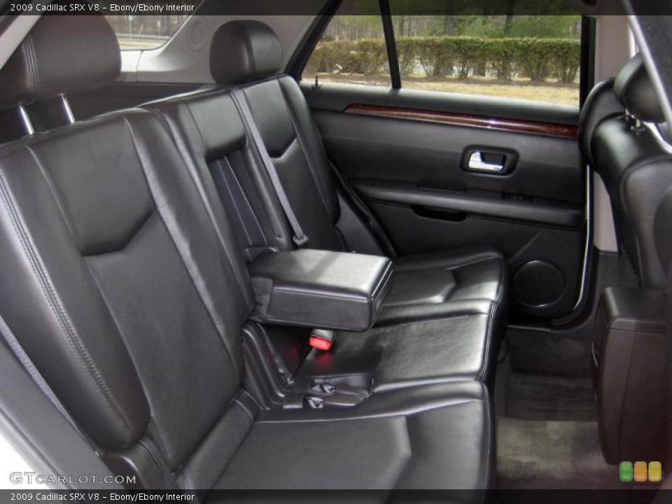 Ebony/Ebony Interior Photo for the 2009 Cadillac SRX V8 #46356233