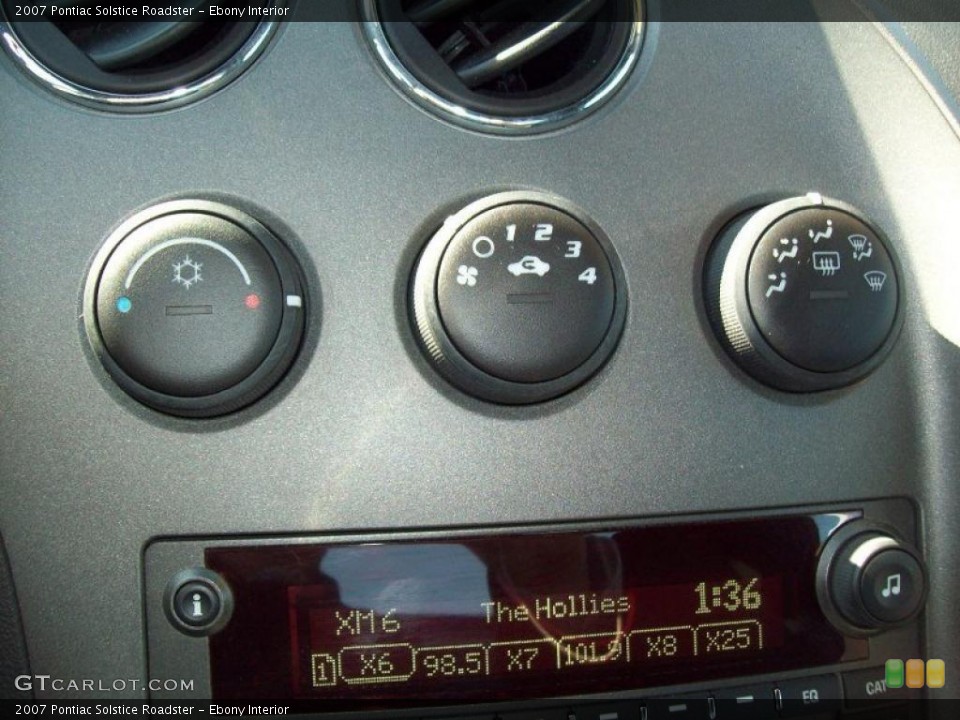 Ebony Interior Controls for the 2007 Pontiac Solstice Roadster #46361504