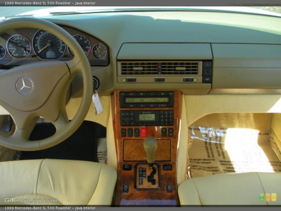 Java Interior Dashboard for the 1999 Mercedes-Benz SL 500 Roadster #46362896