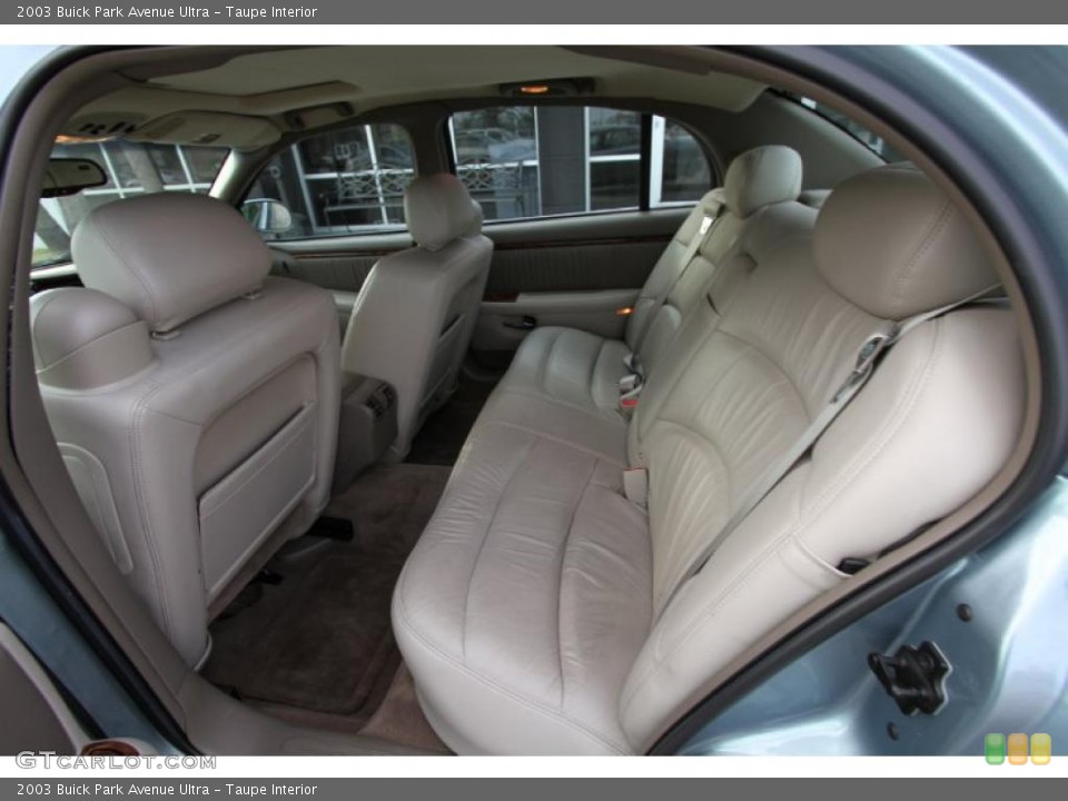 Taupe Interior Photo for the 2003 Buick Park Avenue Ultra #46373601
