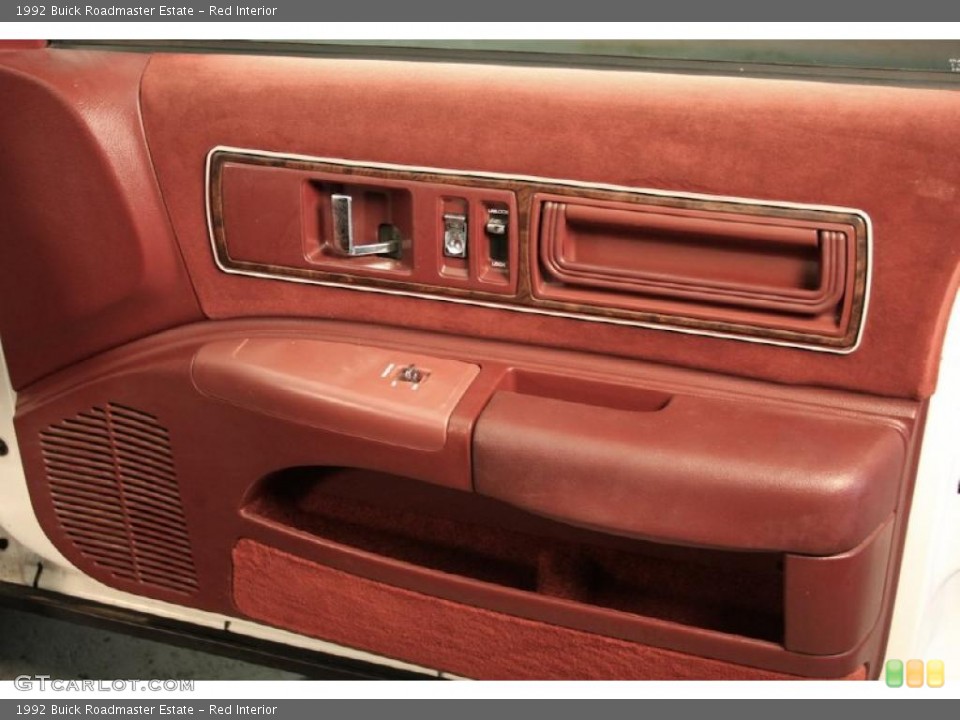 Red Interior Door Panel for the 1992 Buick Roadmaster Estate #46374333