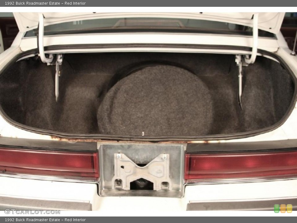 Red Interior Trunk for the 1992 Buick Roadmaster Estate #46374423
