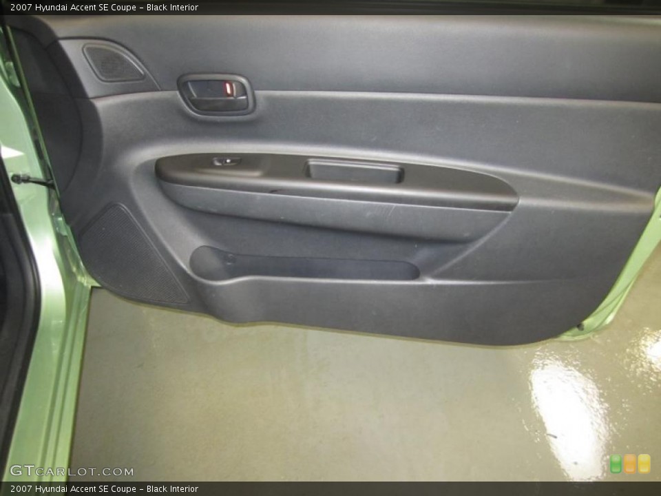 Black Interior Door Panel for the 2007 Hyundai Accent SE Coupe #46387384