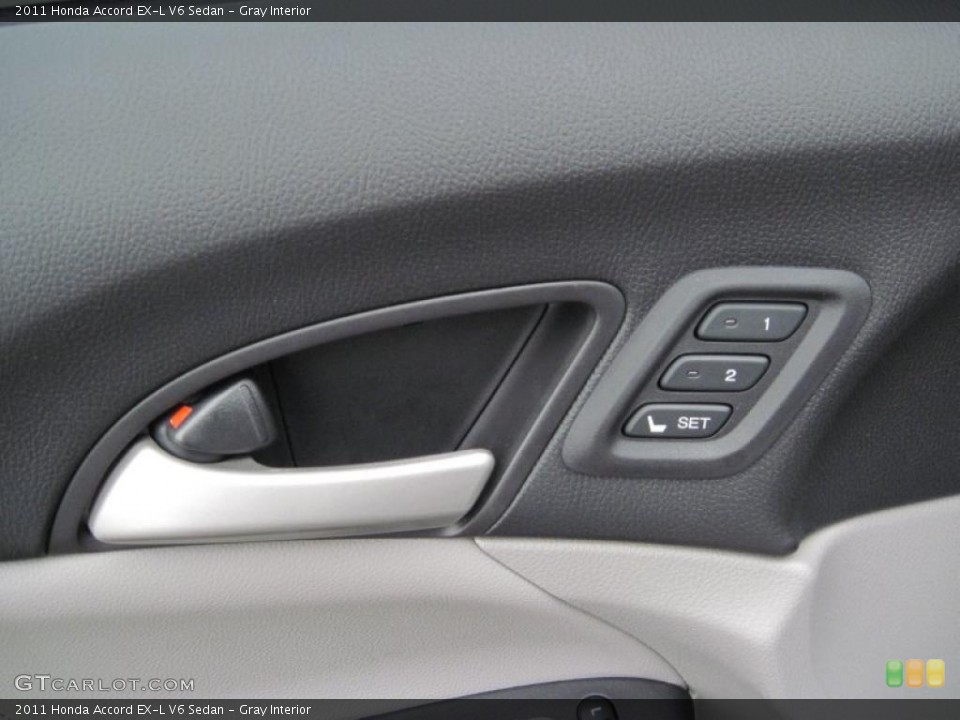 Gray Interior Controls for the 2011 Honda Accord EX-L V6 Sedan #46389544