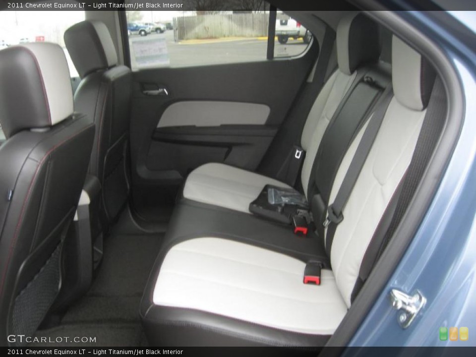 Light Titanium/Jet Black Interior Photo for the 2011 Chevrolet Equinox LT #46391630