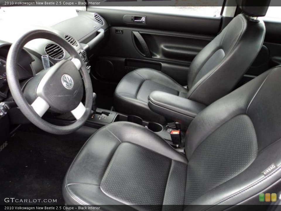 Black Interior Photo for the 2010 Volkswagen New Beetle 2.5 Coupe #46391942