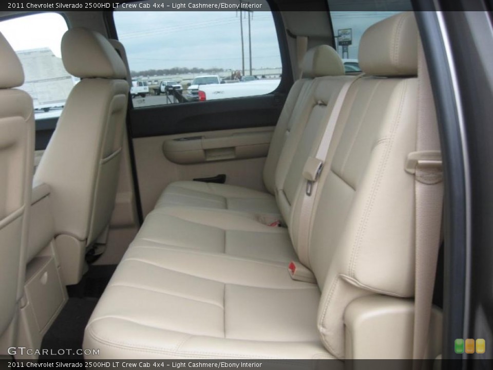 Light Cashmere/Ebony Interior Photo for the 2011 Chevrolet Silverado 2500HD LT Crew Cab 4x4 #46391945