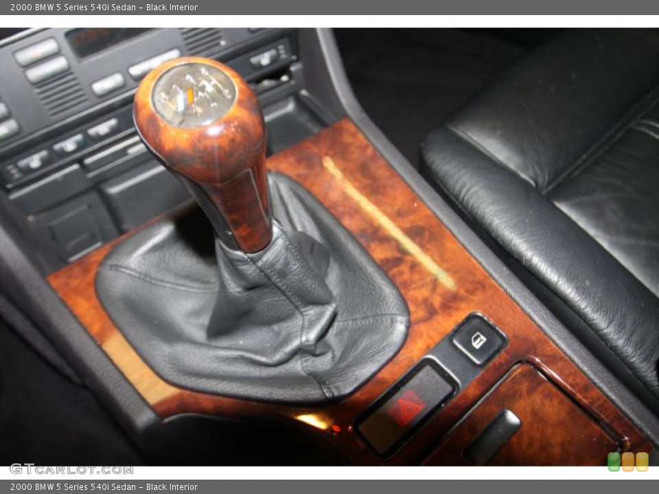 Black Interior Transmission for the 2000 BMW 5 Series 540i Sedan #46394263