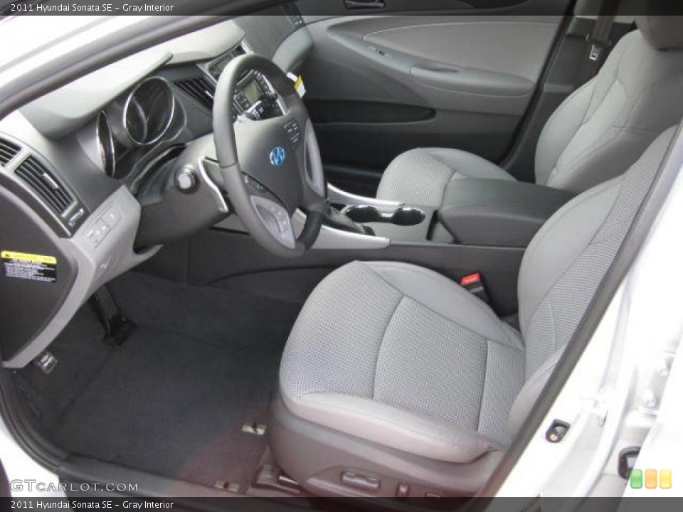 Gray Interior Photo for the 2011 Hyundai Sonata SE #46399830