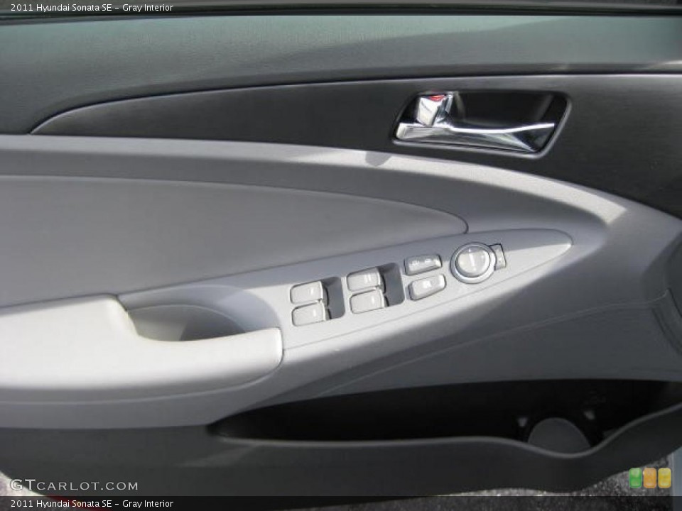 Gray Interior Door Panel for the 2011 Hyundai Sonata SE #46399860