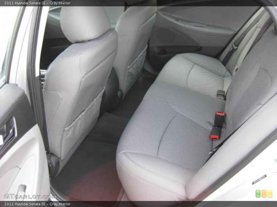 Gray Interior Photo for the 2011 Hyundai Sonata SE #46399872