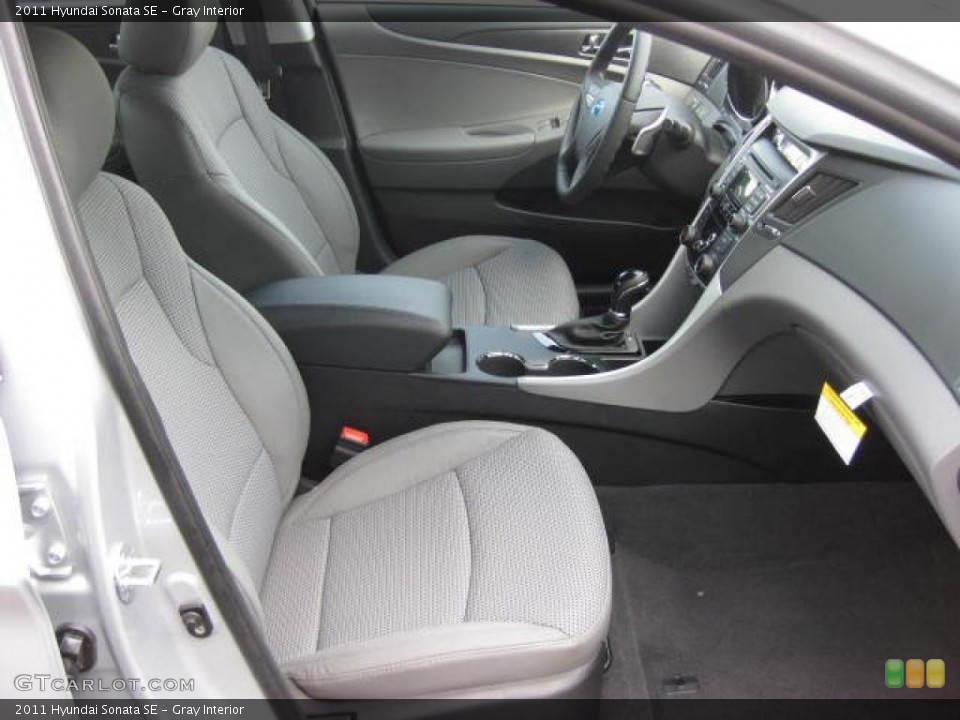 Gray Interior Photo for the 2011 Hyundai Sonata SE #46399914
