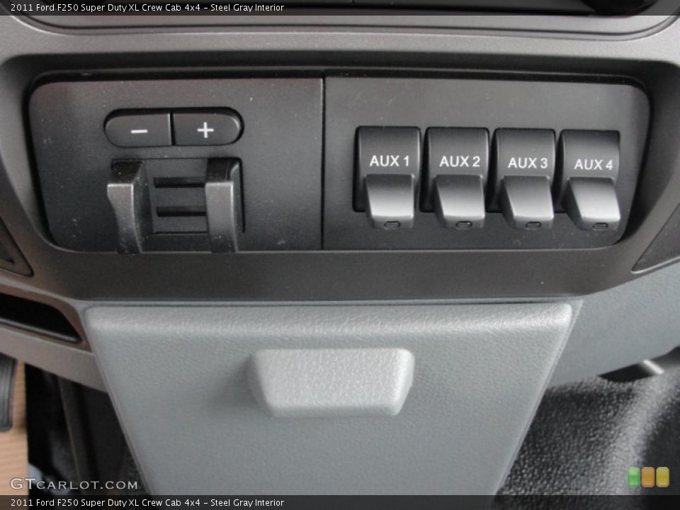 Steel Gray Interior Controls for the 2011 Ford F250 Super Duty XL Crew Cab 4x4 #46400973