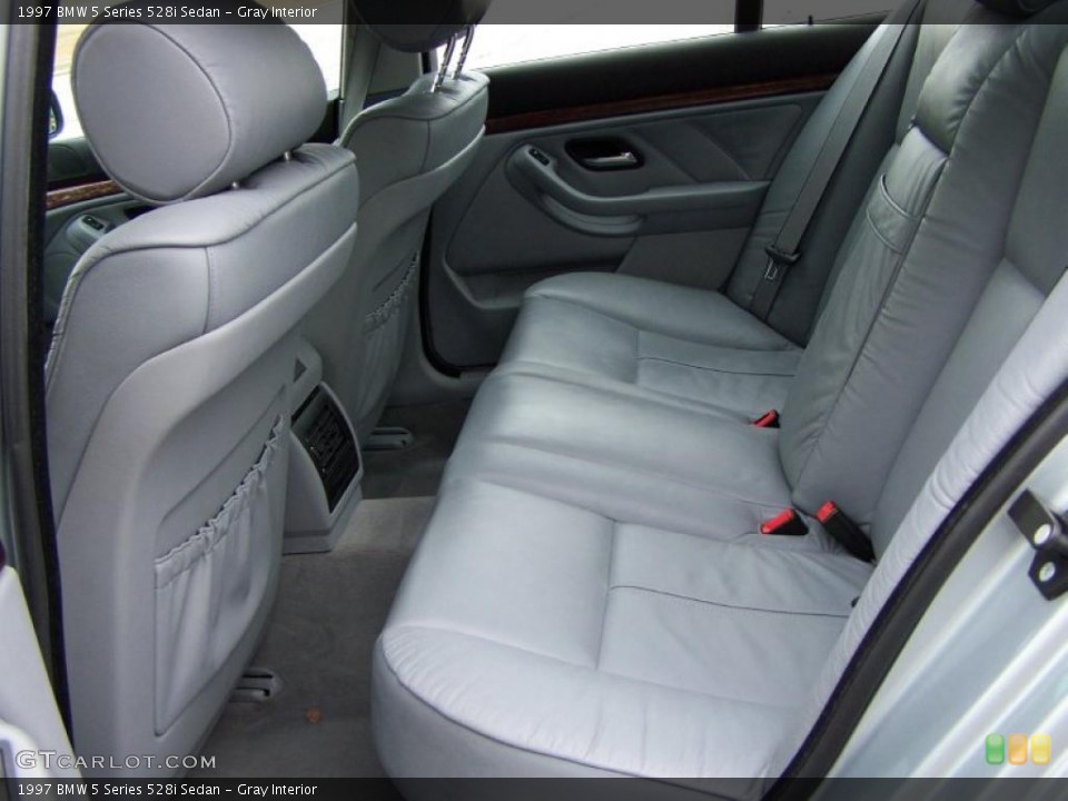 Gray Interior Photo for the 1997 BMW 5 Series 528i Sedan #46401462