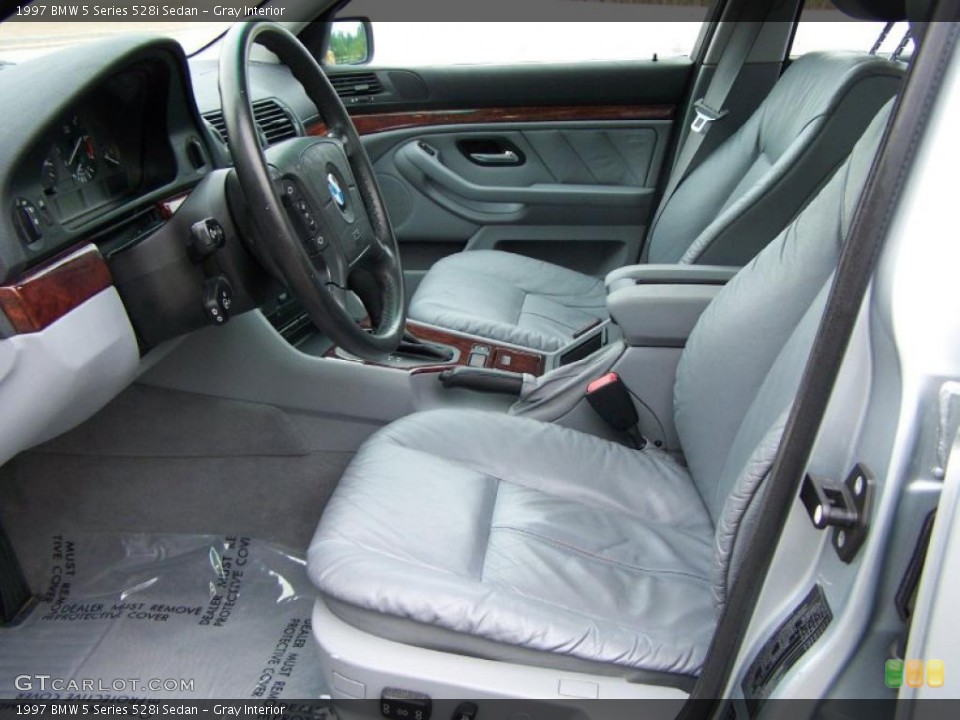 Gray Interior Photo for the 1997 BMW 5 Series 528i Sedan #46401762