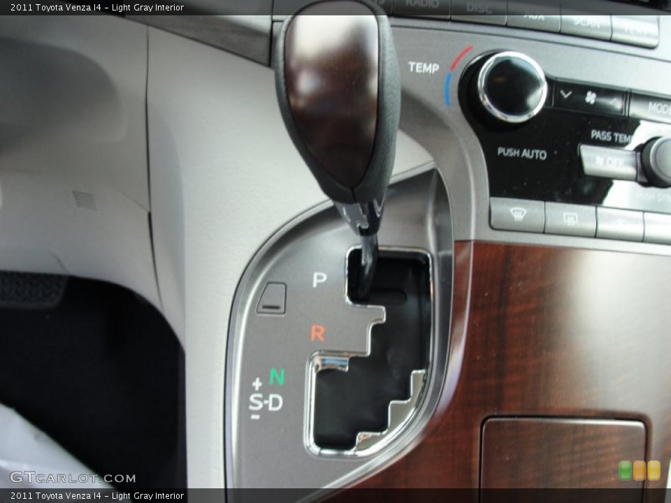 Light Gray Interior Transmission for the 2011 Toyota Venza I4 #46410312