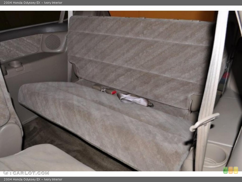 Ivory Interior Photo for the 2004 Honda Odyssey EX #46419276